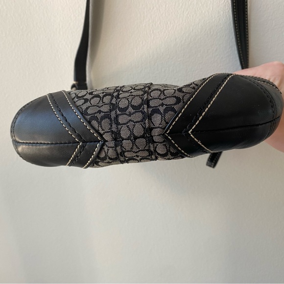 Vintage 90’s Coach Black Monogram Crossbody Purse - Picture 4 of 8